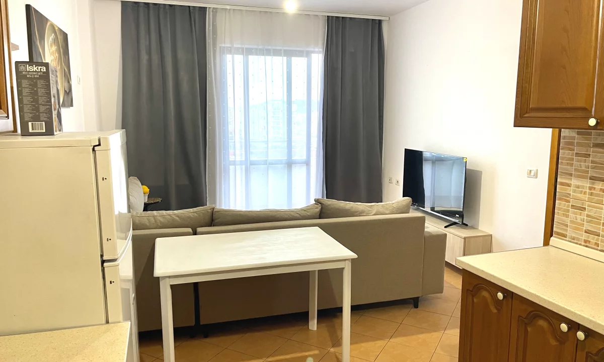 Shtepi me qera Apartament ne Tirane, 2+1, Mobilimi E mobiluar, Pagesa 55,000  Leke.