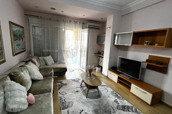 Shtepi ne shitje 2+1 ne Tirane - 190,000 Euro