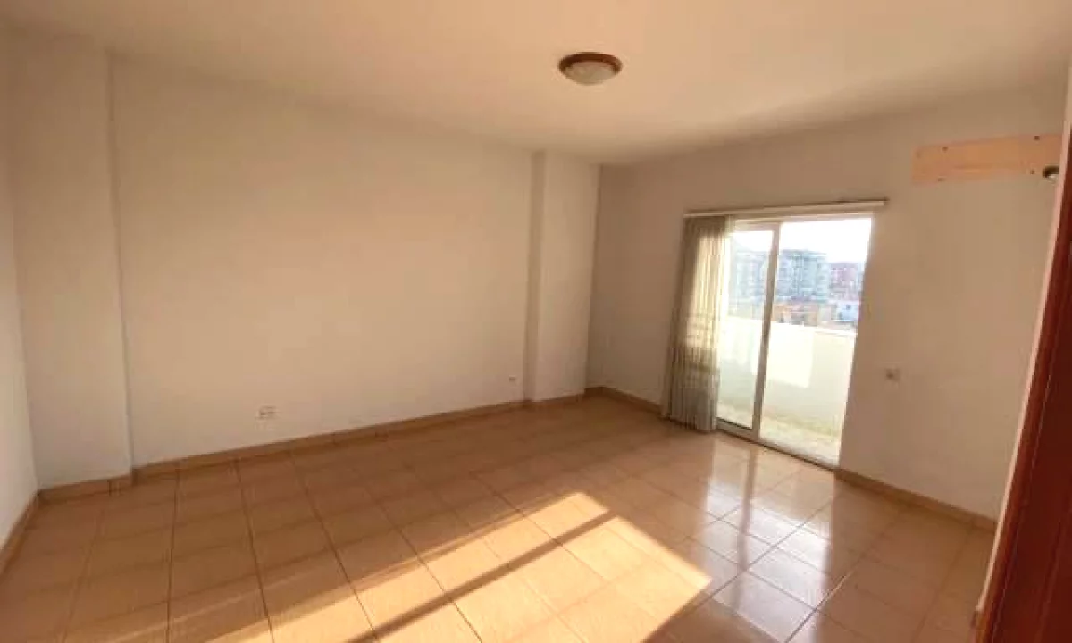 Apartment for sale in Tirana 3+1, Emty