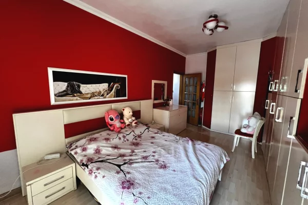 Shtepi ne shitje 2+1 ne Tirane - 165,000 Euro