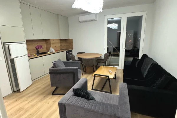 Shtepi ne shitje 2+1 ne Tirane - 185,000 Euro