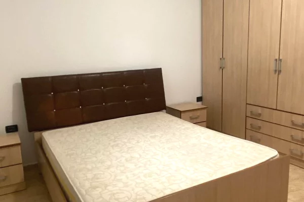 Shtepi me qera 1+1 ne Tirane - 45,000 Leke