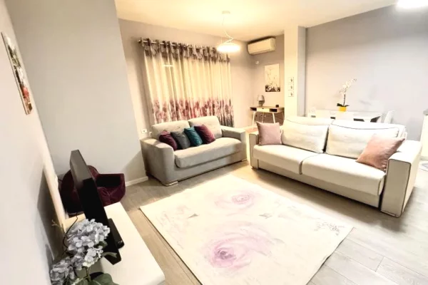 Casa in affitto 1+1 a Tirana - 570 Euro