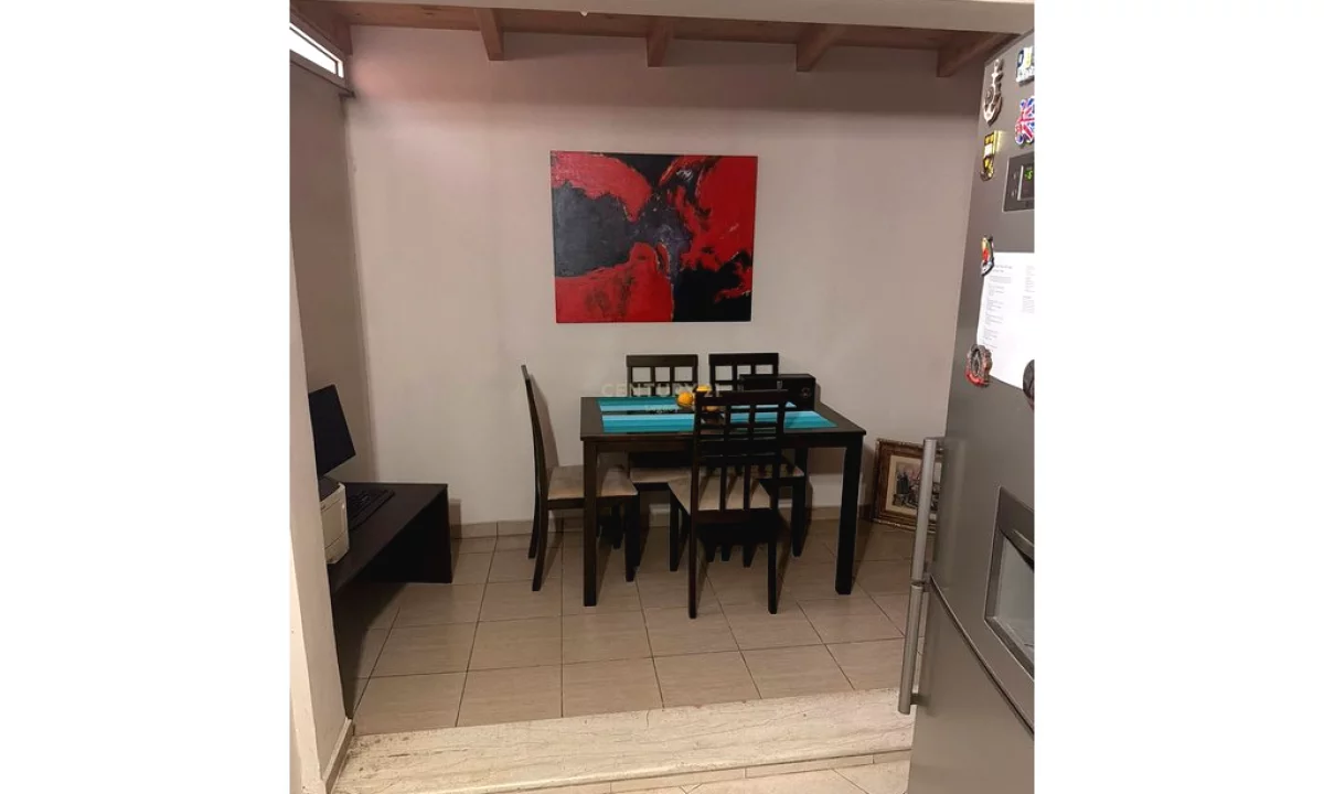 Shtepi ne shitje Apartament ne Tirane, 2+1, Mobilimi E mobiluar, Pagesa 123,000  Euro.