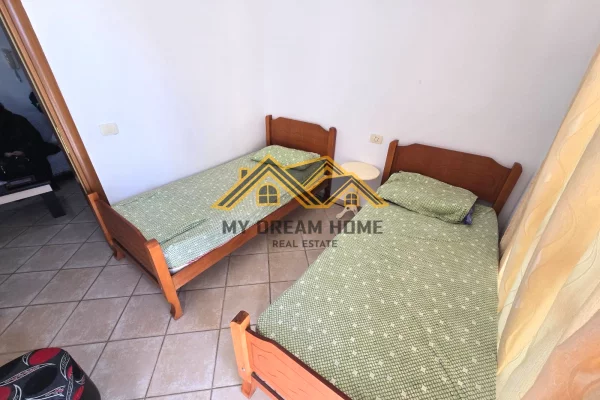 Shtepi me qera Apartament ne Durres, 2+1, Mobilimi E mobiluar, Pagesa 400  Euro.