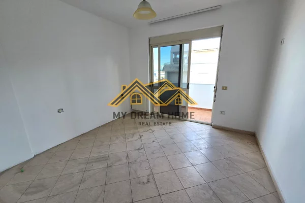 Apartment for sale in Durres 2+1, Emty