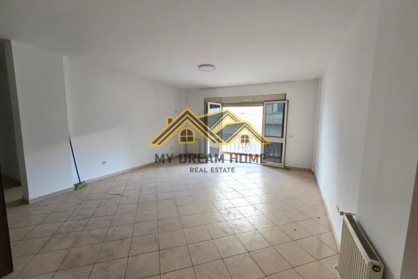 Apartment for sale in Durres 2+1, Emty