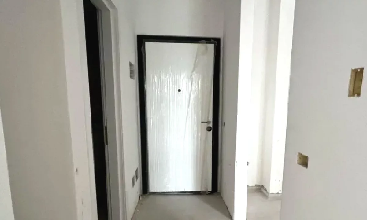 Apartment for sale in Tirana 1+1, Emty