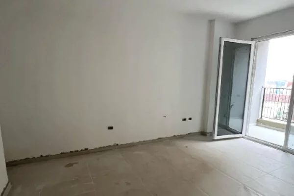 Apartment for sale in Tirana 1+1, Emty
