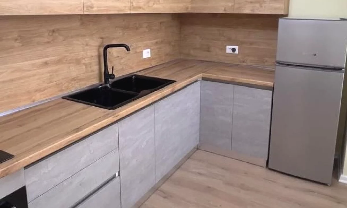 Shtepi me qera Apartament ne Tirane, 2+1, Mobilimi E mobiluar, Pagesa 550  Euro.