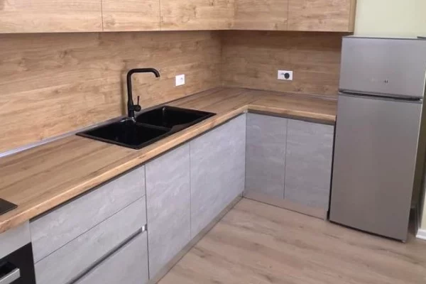 Shtepi me qera 2+1 ne Tirane - 550 Euro