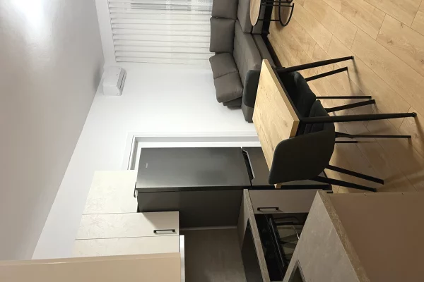 Shtepi me qera 2+1 ne Tirane - 50,000 Leke