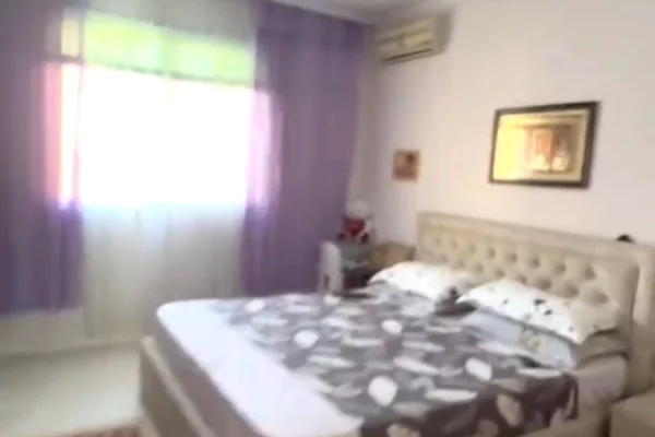 Shtepi ne shitje Apartament ne Tirane, 2+1, Mobilimi Pjeserisht e mobiluar, Pagesa 14,000,000  Leke.