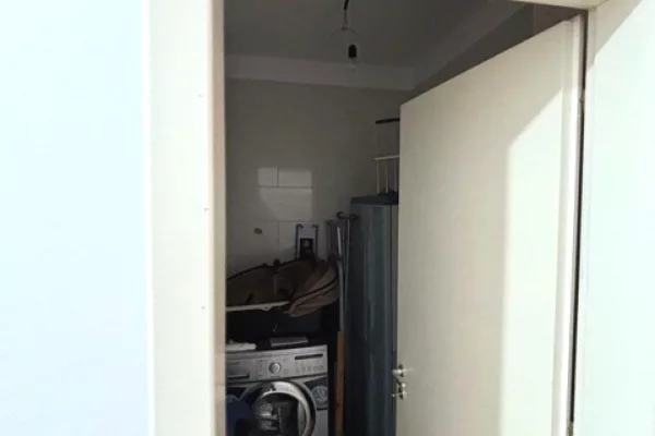 Shtepi me qera Apartament ne Tirane, 2+1, Mobilimi E mobiluar, Pagesa 500  Euro.