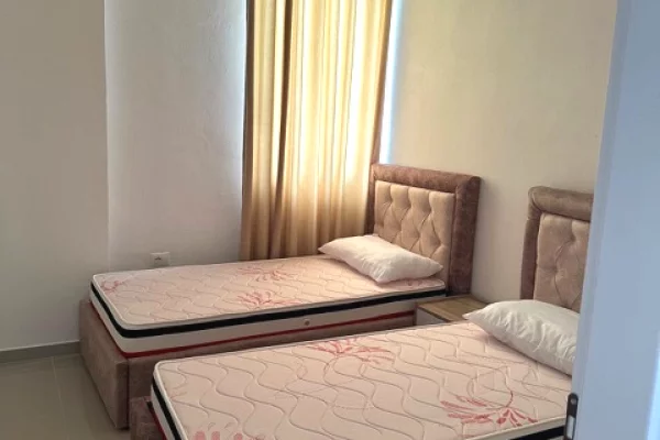 Shtepi me qera Apartament ne Tirane, 2+1, Mobilimi E mobiluar, Pagesa 500  Euro.