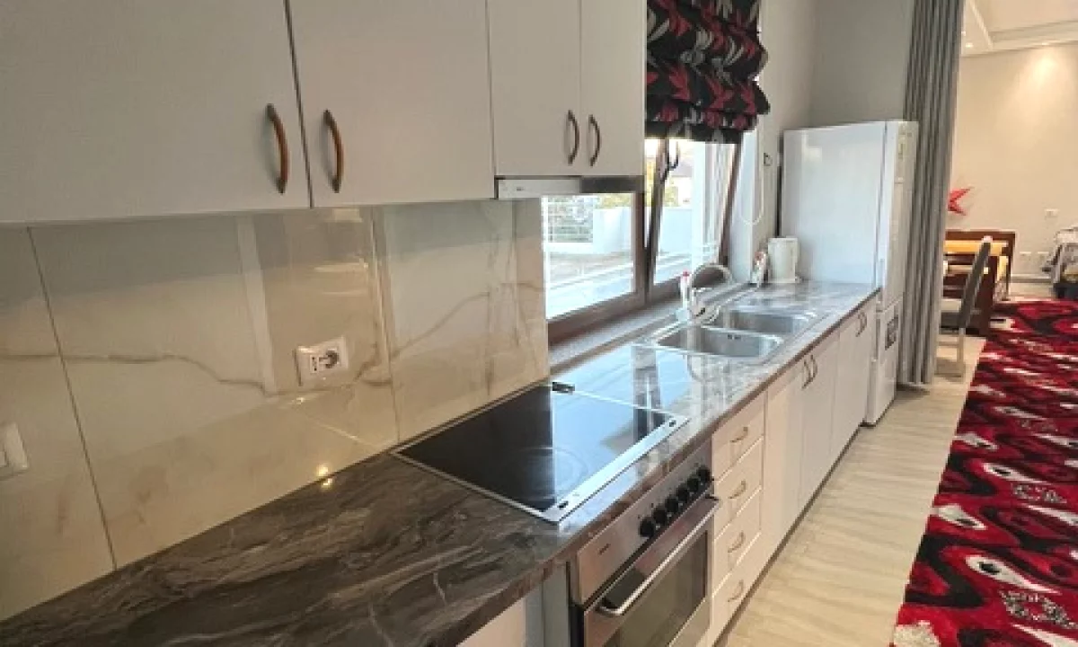 Shtepi me qera Apartament ne Tirane, Garsoniere, Mobilimi E mobiluar, Pagesa 380  Euro.