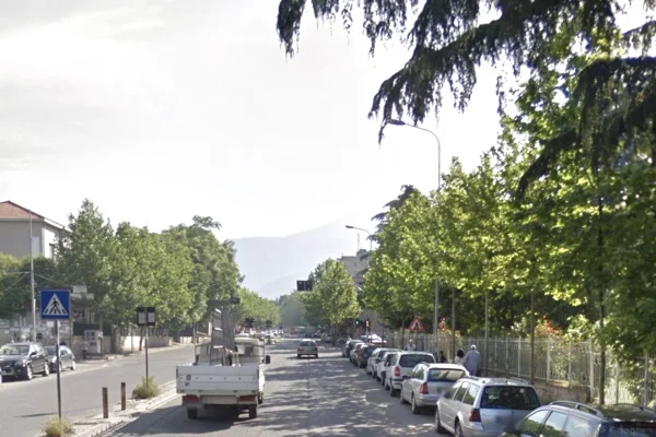 Shtepi me qera 2+1 ne Tirane - 1,200 Euro