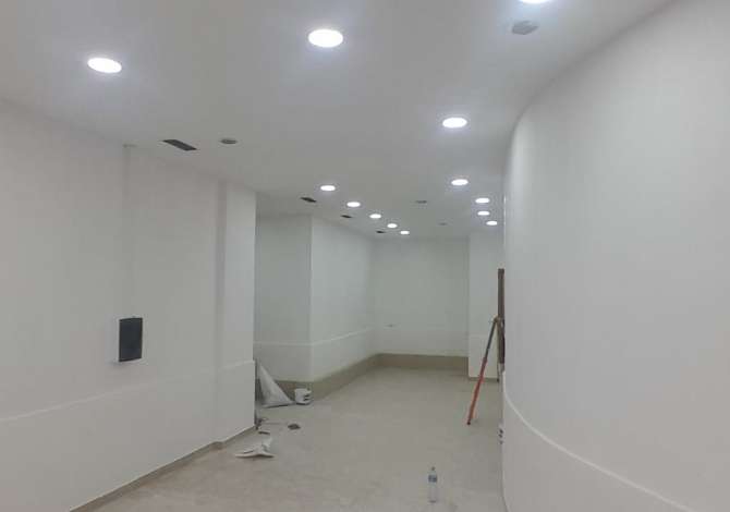 Ambient biznesi me qera 1+1 ne Tirane - 80,000 Leke