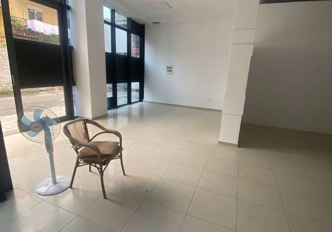 Ambient biznesi me qera 1+1 ne Tirane - 84,999 Leke
