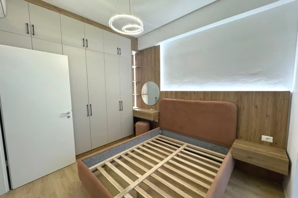 Shtepi me qera Apartament ne Tirane, 1+1, Mobilimi E mobiluar, Pagesa 600  Euro.