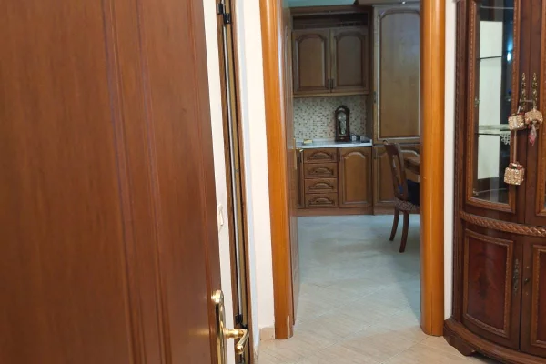 Shtepi me qera 1+1 ne Durres - 350 Euro