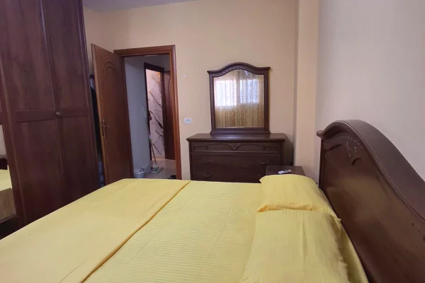 Shtepi me qera 1+1 ne Durres - 350 Euro