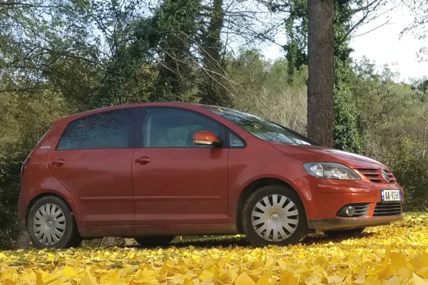 Cars for sale in Tirana - 3,300 Euro