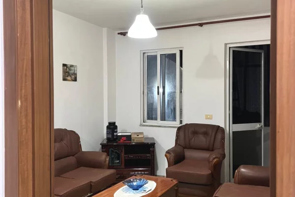 Shtepi me qera 1+1 ne Tirane - 550 Euro