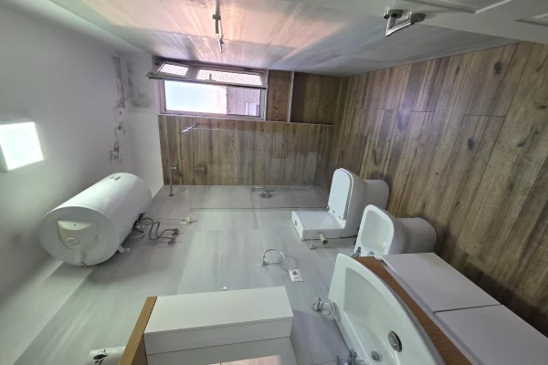 Shtepi me qera Apartament ne Tirane, 3+1, Mobilimi E mobiluar, Pagesa 750  Euro.