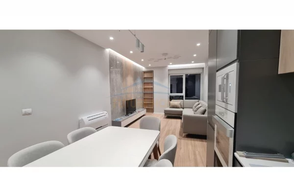 Shtepi me qera Apartament ne Tirane, 2+1, Mobilimi E mobiluar, Pagesa 800  Euro.