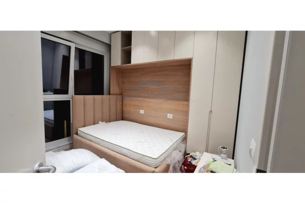 Shtepi me qera Apartament ne Tirane, 2+1, Mobilimi E mobiluar, Pagesa 800  Euro.