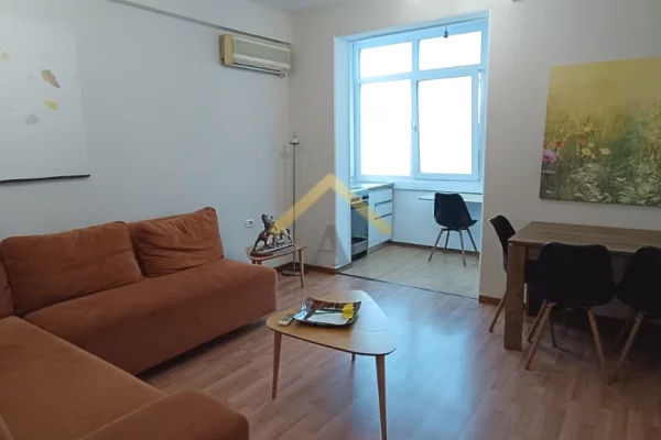 SHESIM APARTAMENT 1+1 PRANE KAFE FLORA ( RRUGA MINE PEZA )