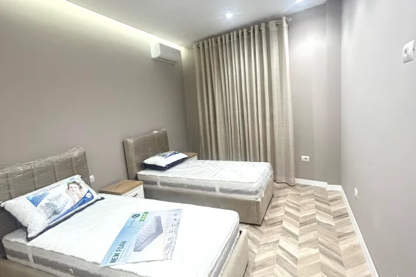 Shtepi ne shitje Apartament ne Tirane, 2+1, Mobilimi E mobiluar, Pagesa 355,000  Euro.