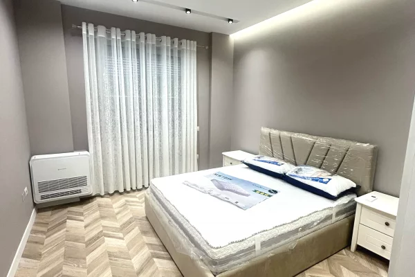 Shtepi ne shitje Apartament ne Tirane, 2+1, Mobilimi E mobiluar, Pagesa 355,000  Euro.