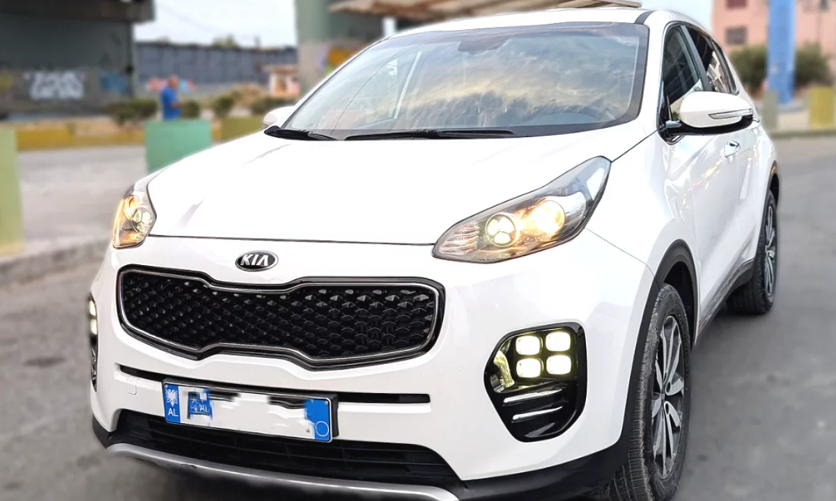 Kia Sportage – Automat | 2.0 Diesel Duke Nisur Nga 38 Euro Dita