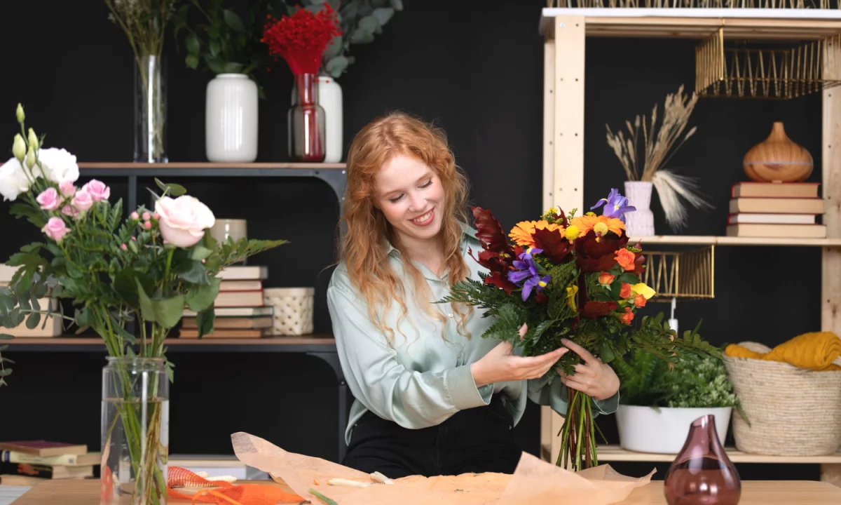 Njoftime Pune ne Tirane, Profesioni Floriste / Shitëse , Me eksperience, Pagesa 550  Euro.