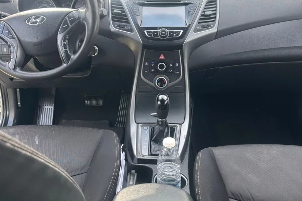 Cars for sale in Tirana - 6,300 Euro