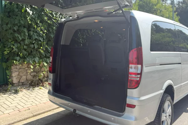 Mercedes-Benz Viano – Automat | 2.2 Nafte Duke Filluar nga 90 Euro Dita