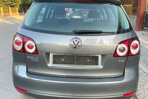 Volkswagen Golf 6 – Manual | 1.6 Nafte Duke Filluar nga 25 Euro Dita