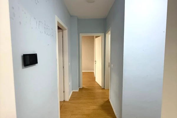 Eskluzive, Jepet me qera apartament bosh 2+1 + post parkimi 