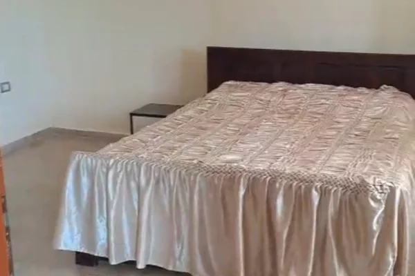 Shtepi me qera Apartament ne Tirane, 3+1, Mobilimi E mobiluar, Pagesa 40,000  Leke.