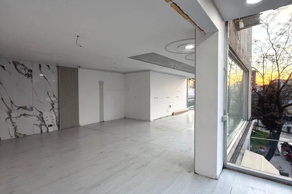 Ambient biznesi ne shitje 1+1 ne Tirane - 25,000,000 Leke