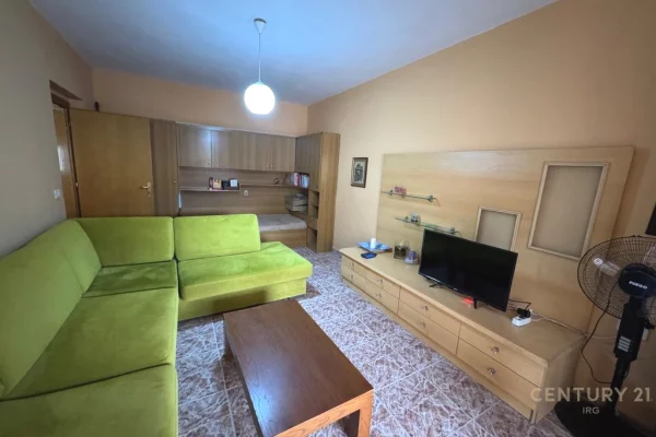 Shtepi me qera 1+1 ne Tirane - 450 Euro
