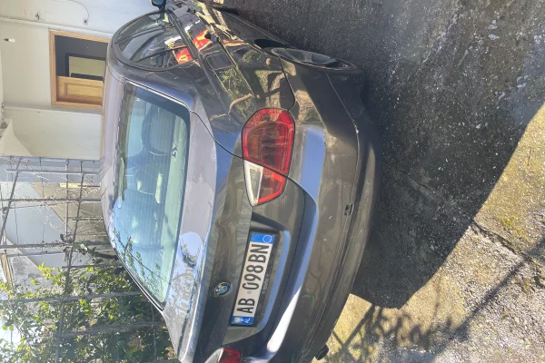 Makina ne shitje ne Tirane, BMW, 2008 Diesel,Kambio Automatik Pagesa 2,999  Euro.