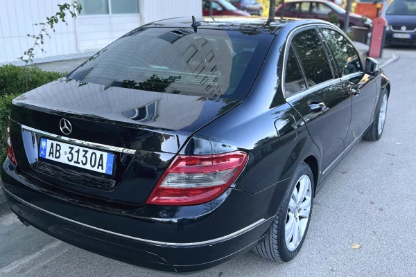 Cars for sale in Tirana, Mercedes-Benz, 2009 Diesel,Kambio Automatik Payment 5,800  Euro.
