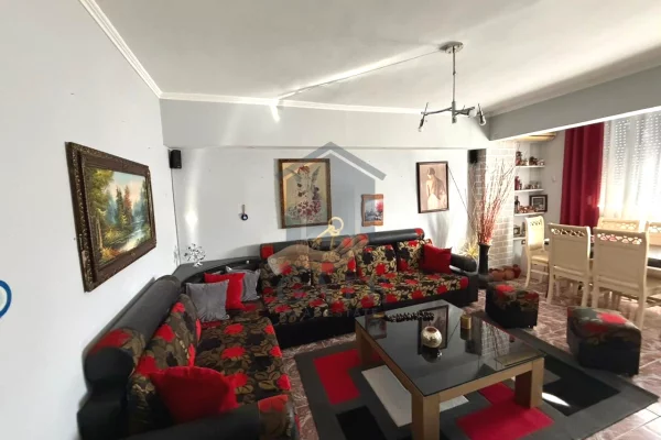 Shtepi ne shitje Apartament ne Durres, 1+1, Mobilimi E mobiluar, Pagesa 68,000  Euro.