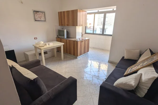 🏠 Jepet me Qera Apartament 2+1 Ali dem ne fillim tek fusha