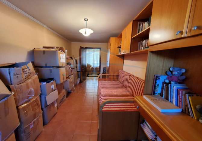 Shtepi ne shitje 4+1 ne Tirane - 270,000 Euro