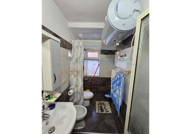 Shtepi me qera Apartament ne Tirane, 2+1, Mobilimi E mobiluar, Pagesa 550  Euro.