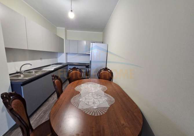 Shtepi me qera Apartament ne Tirane, 2+1, Mobilimi E mobiluar, Pagesa 450  Euro.